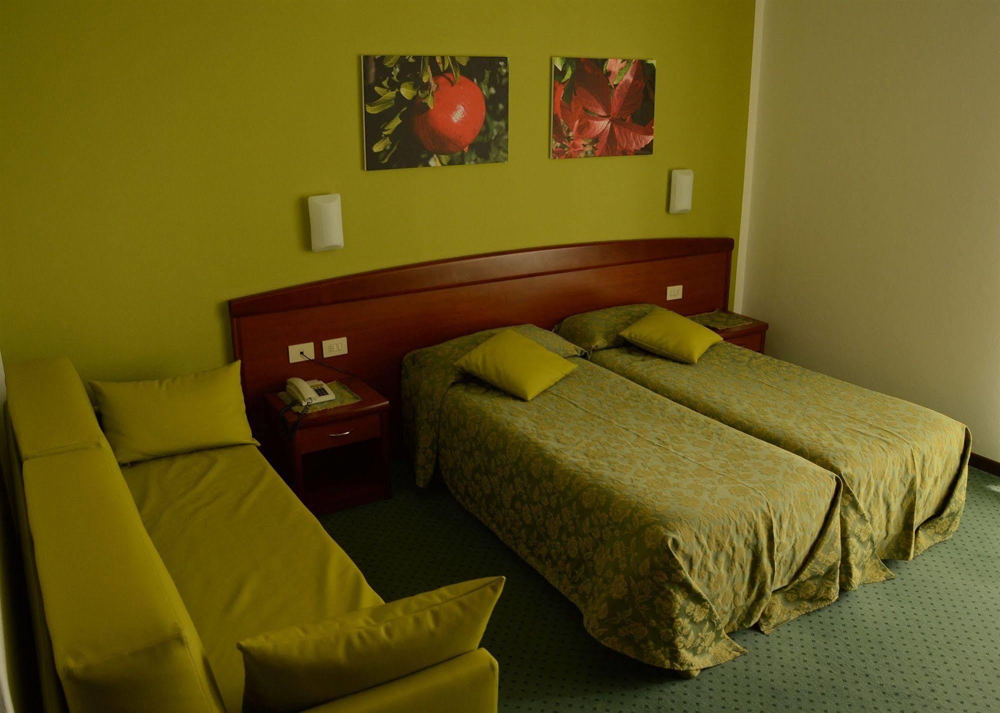 Hotel Garni Selene Malcesine Exterior foto