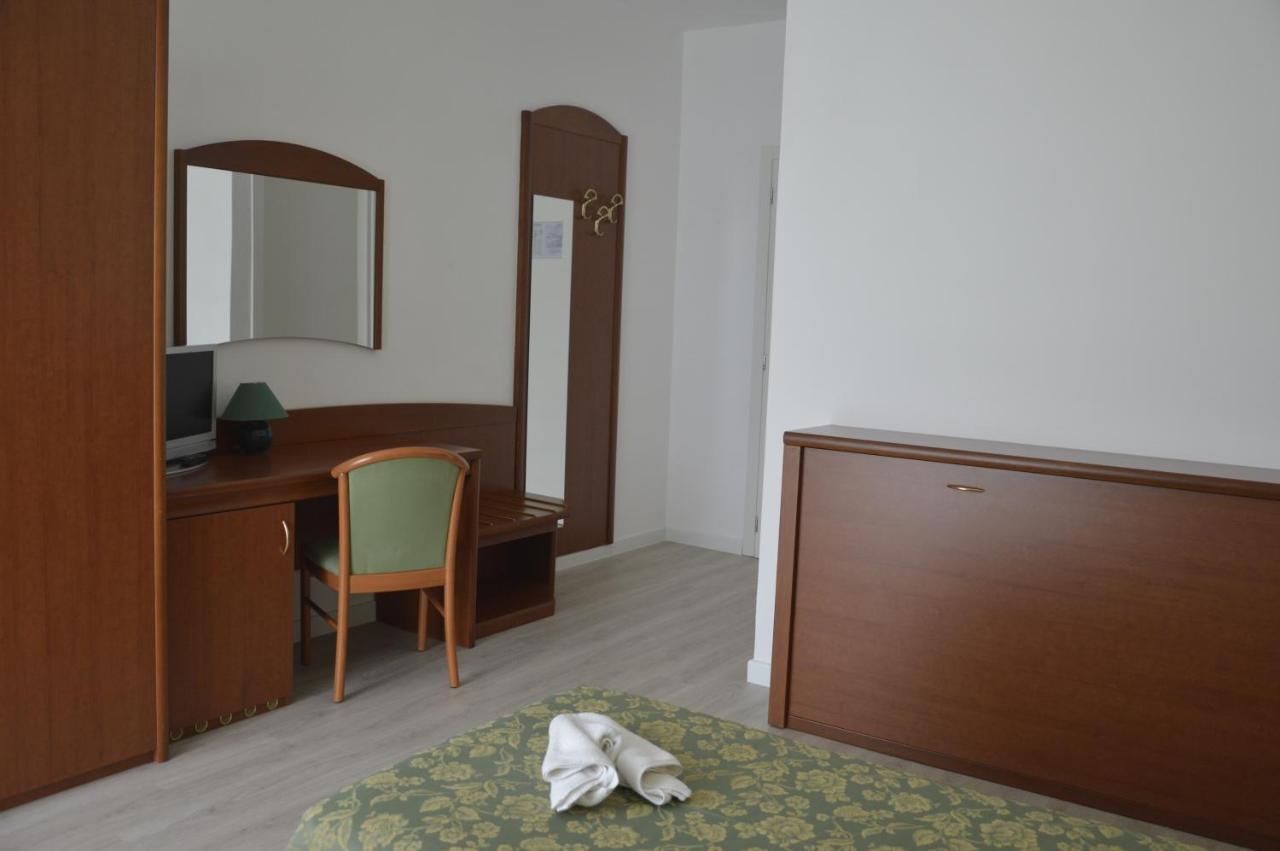 Hotel Garni Selene Malcesine Exterior foto